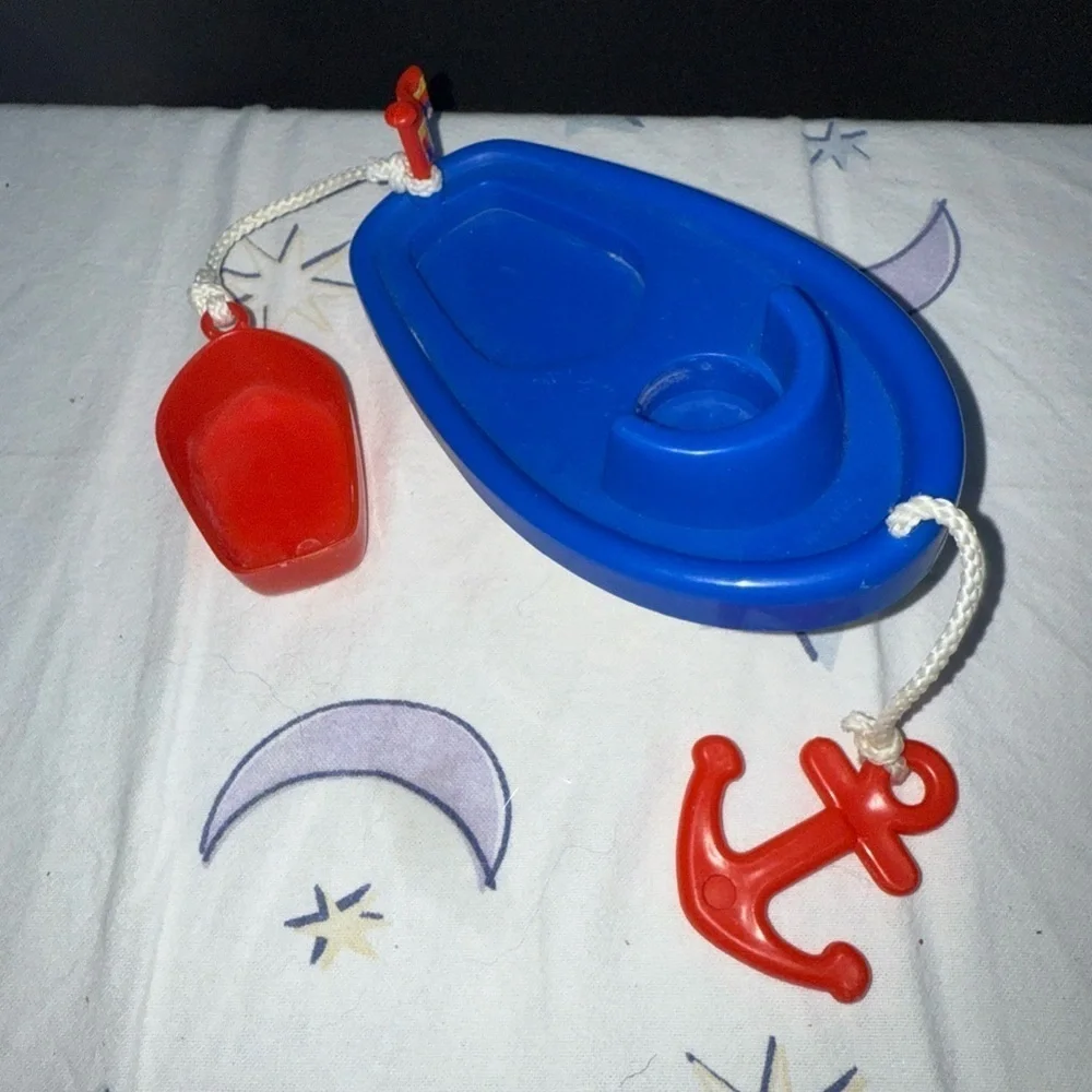Fisher-Price Vintage Blue and Red Boat Tugboat Bath Toy